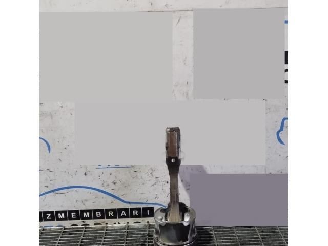 bontott OPEL ANTARA Dugattyú