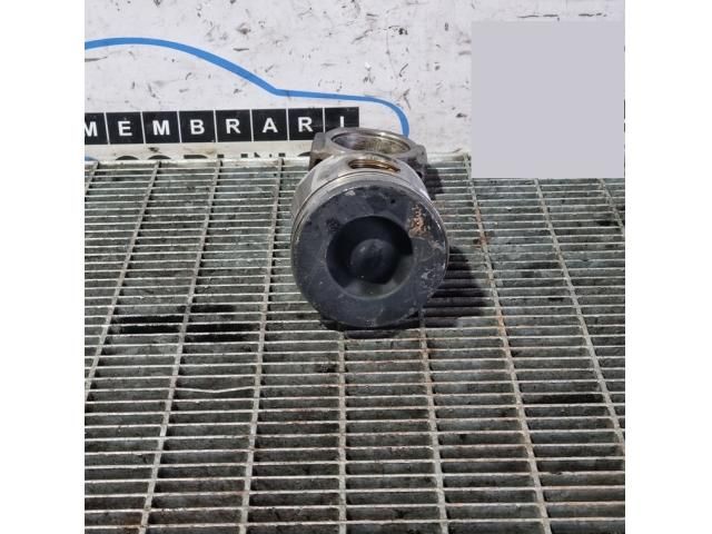 bontott OPEL ANTARA Dugattyú