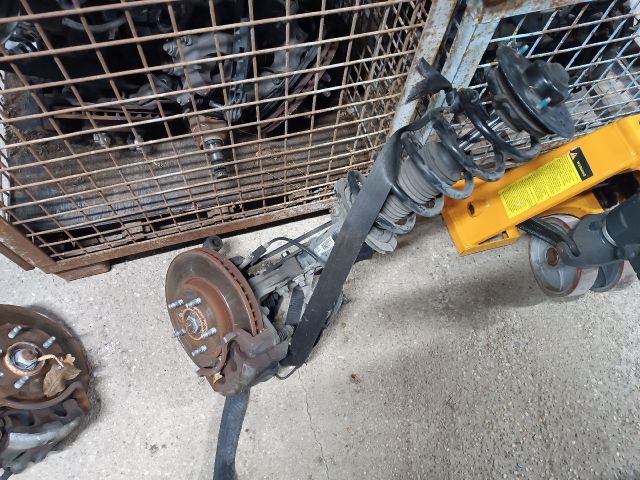 bontott OPEL ANTARA Jobb első Kerékagy