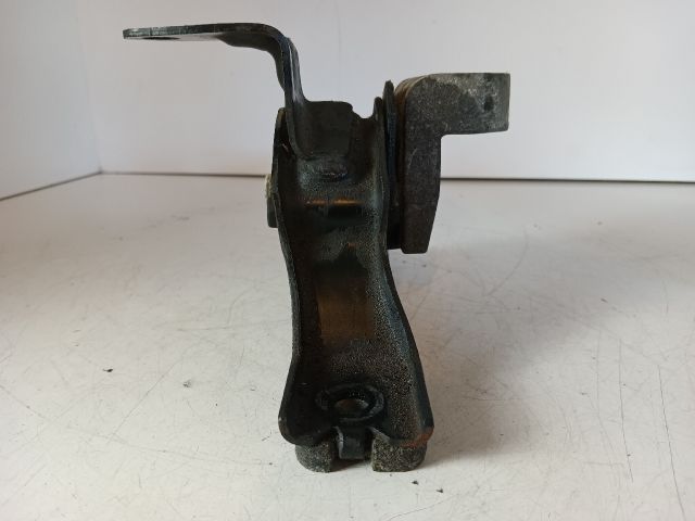 bontott OPEL ANTARA Motor Tartó Bak Jobb