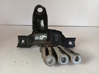 bontott OPEL ANTARA Motor Tartó Bak Jobb