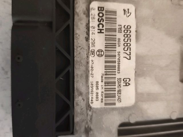 bontott OPEL ANTARA Motorvezérlő