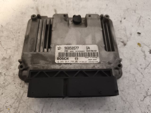 bontott OPEL ANTARA Motorvezérlő