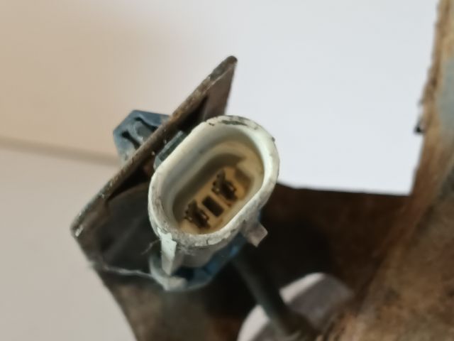 bontott OPEL ANTARA Bal első Csonkállvány Kerékaggyal