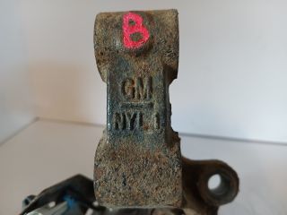 bontott OPEL ANTARA Bal első Csonkállvány Kerékaggyal