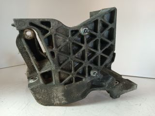 bontott OPEL ANTARA Generátor Tartó Bak