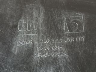 bontott OPEL ANTARA Külső Alsó Vezérlés Burkolat