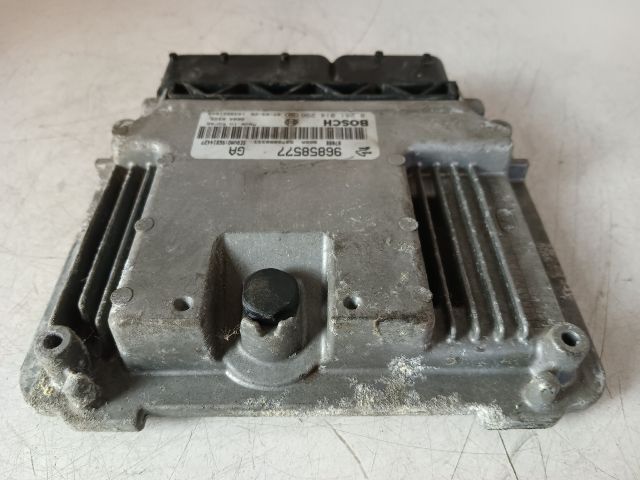 bontott OPEL ANTARA Motorvezérlő