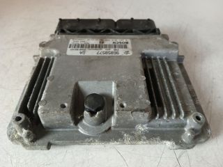 bontott OPEL ANTARA Motorvezérlő