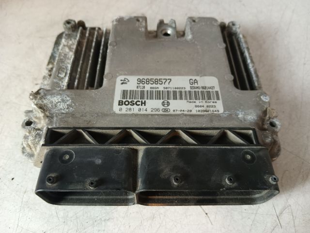 bontott OPEL ANTARA Motorvezérlő