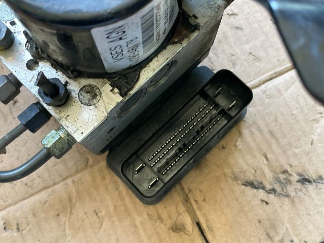 bontott OPEL ANTARA ABS Kocka