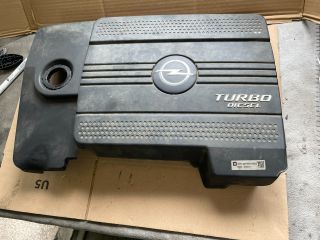 bontott OPEL ANTARA Felső Motorburkolat