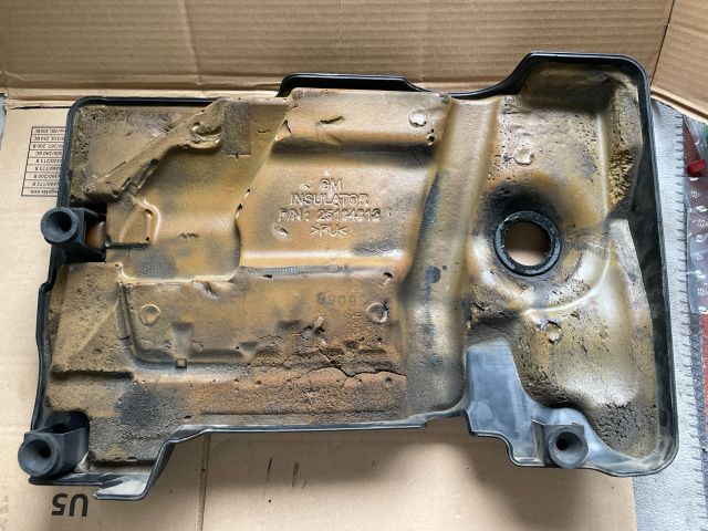 bontott OPEL ANTARA Felső Motorburkolat