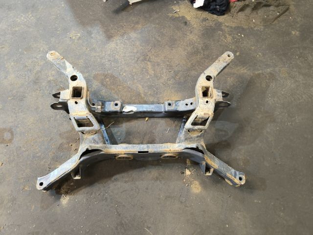 bontott OPEL ANTARA Hátsó Bölcső