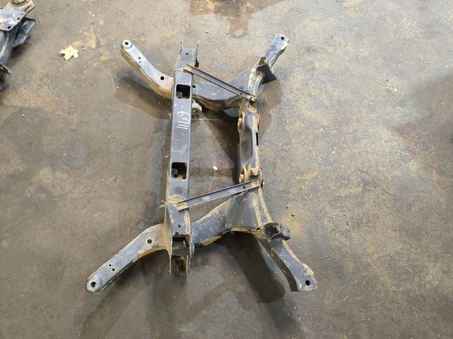 bontott OPEL ANTARA Hátsó Bölcső