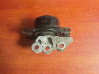 bontott OPEL ANTARA Motor Tartó Bak Bal