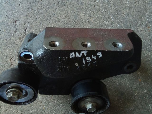 bontott OPEL ANTARA Motor Tartó Bak (Fém)