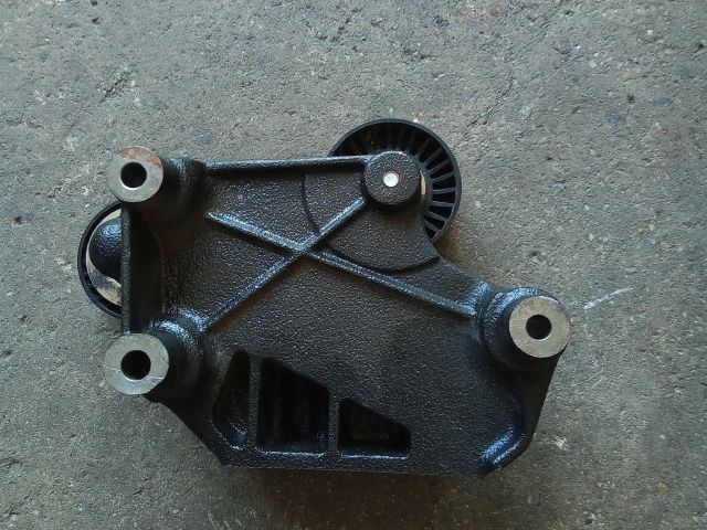 bontott OPEL ANTARA Motor Tartó Bak (Fém)