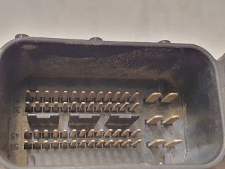 bontott OPEL ANTARA Motorvezérlő