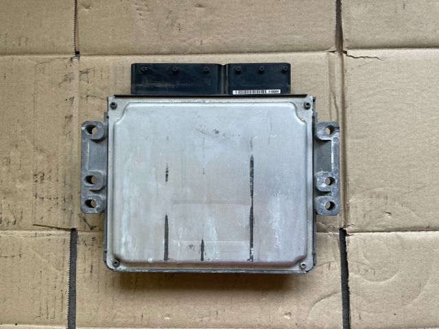 bontott OPEL ANTARA Motorvezérlő