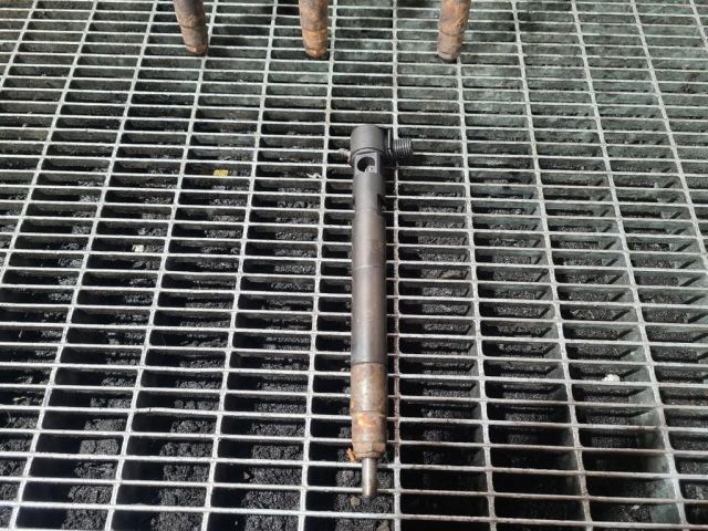 bontott OPEL ANTARA Porlasztó (1 db)