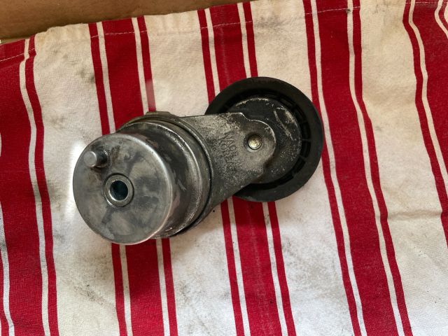 bontott OPEL ANTARA Szíjfeszítő Görgő