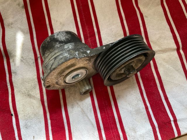 bontott OPEL ANTARA Szíjfeszítő Görgő