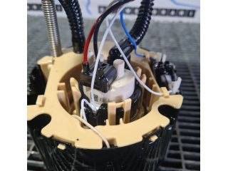 bontott OPEL ANTARA Üzemanyag Szivattyú