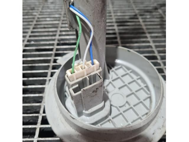 bontott OPEL ANTARA Üzemanyagszint Jeladó