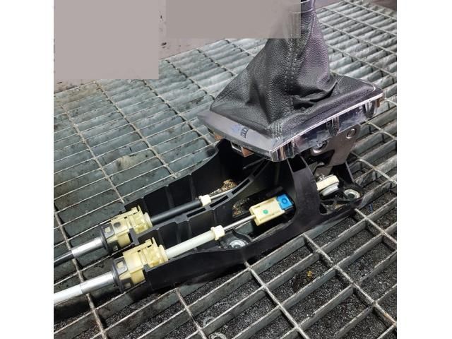 bontott OPEL ANTARA Váltó Kulissza