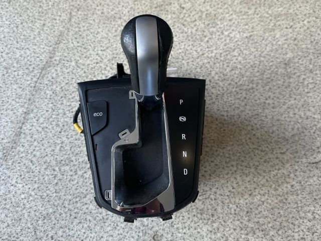 bontott OPEL ANTARA Váltó Kulissza