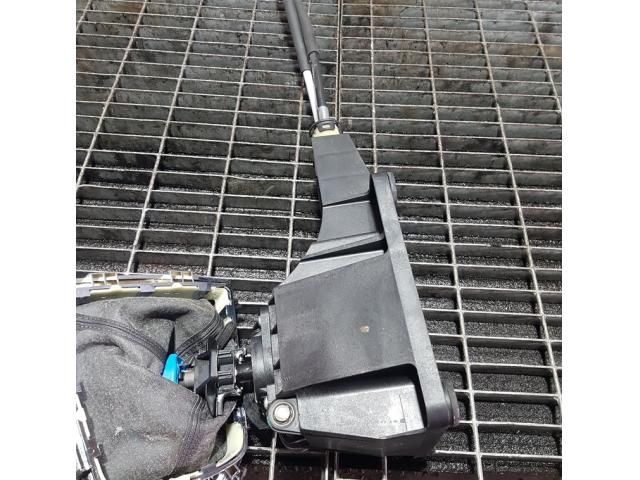 bontott OPEL ANTARA Váltó Kulissza