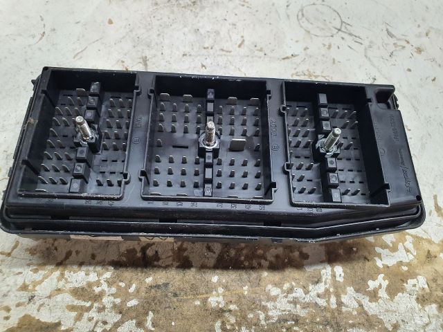 bontott OPEL ANTARA Biztosítéktábla Motortér