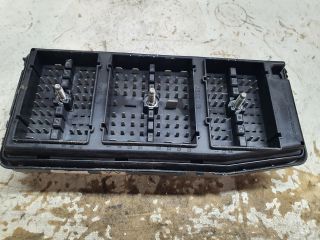 bontott OPEL ANTARA Biztosítéktábla Motortér