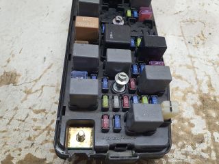 bontott OPEL ANTARA Biztosítéktábla Motortér