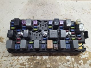 bontott OPEL ANTARA Biztosítéktábla Motortér