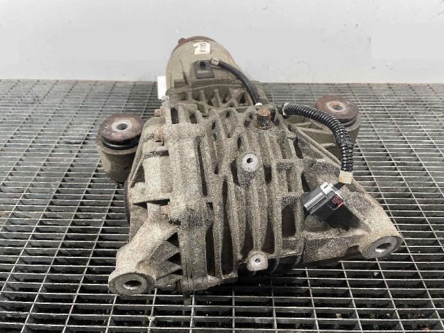 bontott OPEL ANTARA Differenciálmű Tartó Bak