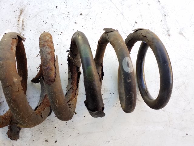 bontott OPEL ANTARA Hátsó Rugó