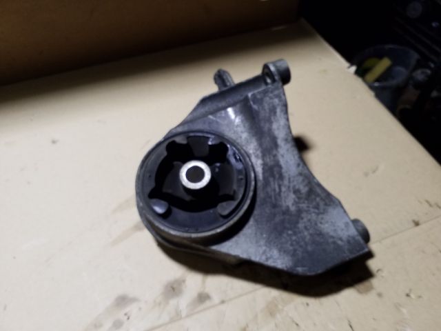 bontott OPEL ANTARA Motor Tartó Bak (Fém)