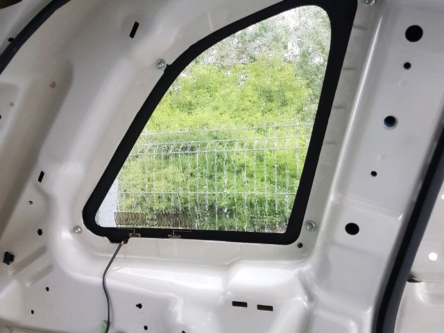 bontott OPEL ANTARA Bal C Oszlop Oldalablak Üveg