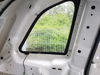 bontott OPEL ANTARA Bal C Oszlop Oldalablak Üveg