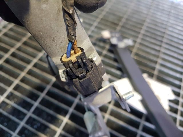 bontott OPEL ANTARA Bal első Ablakemelő Szerkezet (Elektromos)