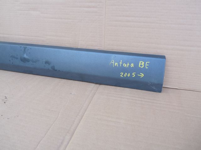 bontott OPEL ANTARA Bal első Ajtó Díszléc