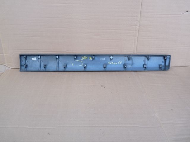 bontott OPEL ANTARA Bal első Ajtó Díszléc