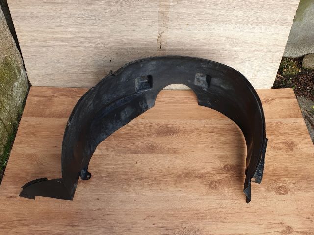 bontott OPEL ANTARA Bal első Dobbetét (Kerékjárati, Műanyag)