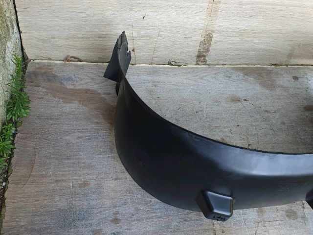 bontott OPEL ANTARA Bal első Első Dobbetét (Kerékjárati, Műanyag)