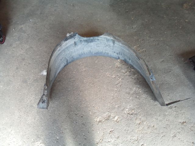 bontott OPEL ANTARA Bal első Első Dobbetét (Kerékjárati, Műanyag)