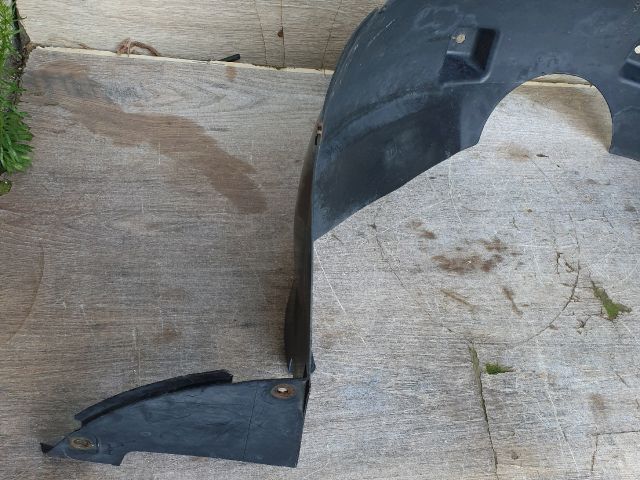 bontott OPEL ANTARA Bal első Első Dobbetét (Kerékjárati, Műanyag)