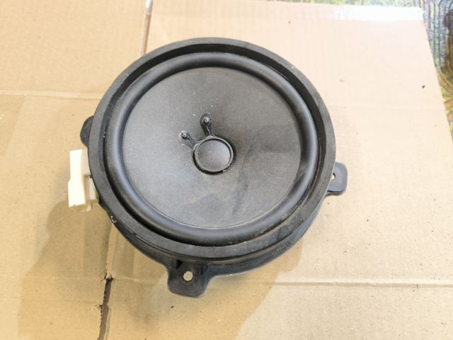 bontott OPEL ANTARA Bal első Hangszóró