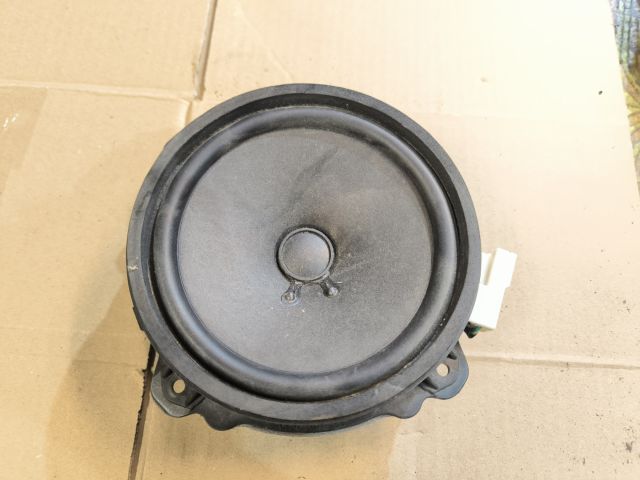 bontott OPEL ANTARA Bal első Hangszóró